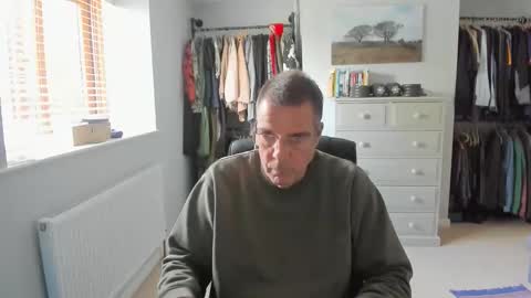 Snapshot of ukmarried2026 chatting on 11, 5, 2026 John online show from 11, 5, 2026