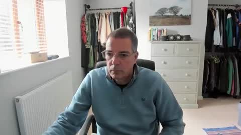 Snapshot of ukmarried2026 chatting on 12, 5, 2026 John online show from 12, 5, 2026