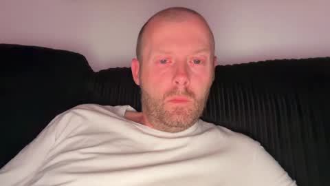 Snapshot of ukmatty3 chatting on 9, 8, 2026 ukmatty3 online show from 9, 8, 2026