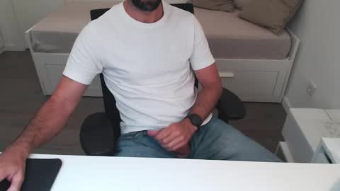 Snapshot of ulep chatting on 10, 10, 2025 Ulep online show from 10, 10, 2025