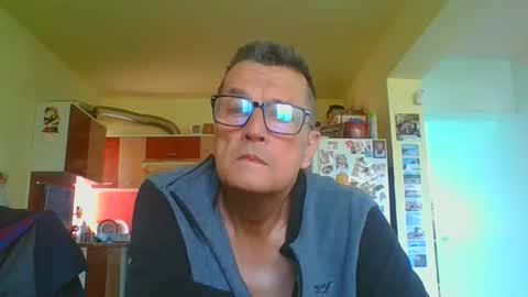 ulmeni4 online show from 7, 4, 2026