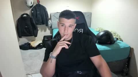 Snapshot of ulxer chatting on 17, 7, 2026 hi im mike tyson - online show from 17, 7, 2026