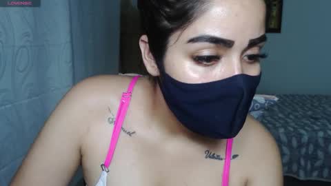 Snapshot of umarany chatting on 4, 10, 2025 umarani online show from 4, 10, 2025