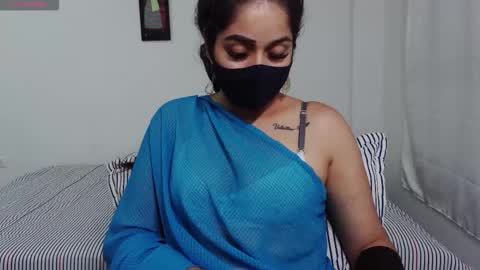 Snapshot of umarany chatting on 25, 11, 2025 umarani online show from 25, 11, 2025