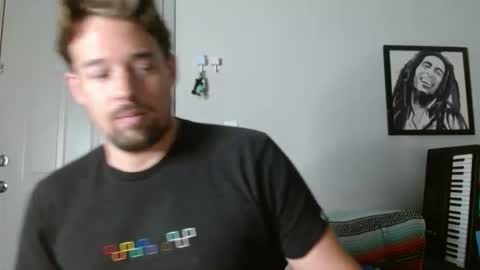 Snapshot of umphreak42 chatting on 23, 5, 2026 Andrew online show from 23, 5, 2026
