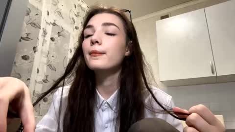 Isobelle lisi online show from 18, 12, 2025