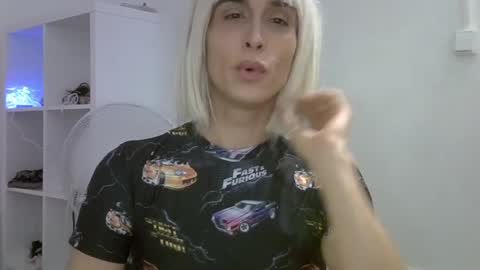unadiosa online show from 7, 8, 2026