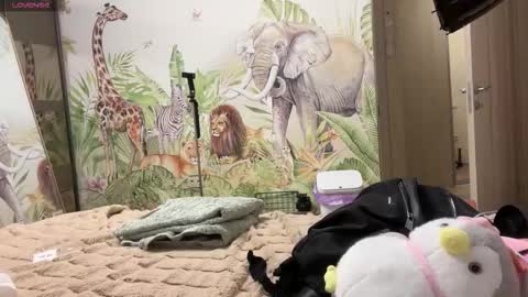 Snapshot of unarks chatting on 3, 12, 2025 unarks online show from 3, 12, 2025