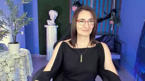 Snapshot of unatera chatting on 23, 10, 2025 UnaTera online show from 23, 10, 2025