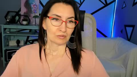 UnaTera online show from 22, 5, 2026