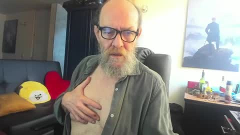 Uncle Hottie online show from 1, 6, 2026