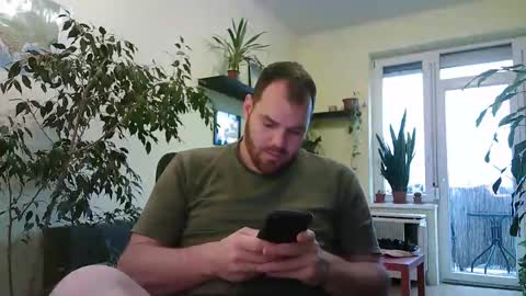 Uncut Strong online show from 20, 12, 2025