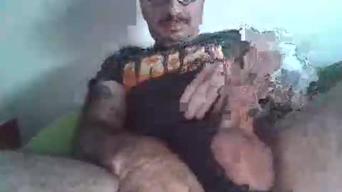 Snapshot of uncutgems818 chatting on 5, 12, 2025 uncutgems818 online show from 5, 12, 2025