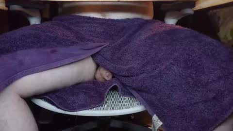 Under the desk online show from 21, 12, 2025