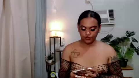 Bella Shamara Odett online show from 16, 9, 2025
