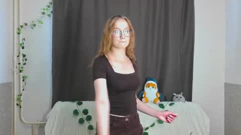Snapshot of unforgettablehelen chatting on 17, 4, 2026 unforgettablehelen online show from 17, 4, 2026