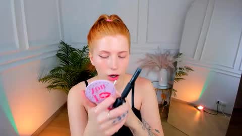 Call me Mira  thumbs up its make me happy online show from 30, 11, 2025