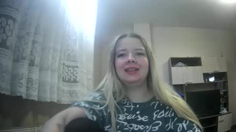 Snapshot of universeemily chatting on 14, 10, 2025 UniverseEmily online show from 14, 10, 2025