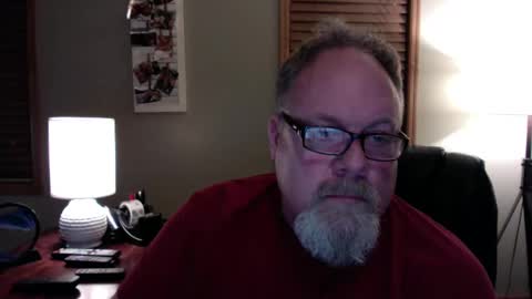 Snapshot of up2later chatting on 30, 12, 2024 up2later online show from 30, 12, 2024