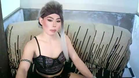 MISS ANNA online show from 5, 4, 2026