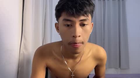 Snapshot of ur_fuckerbttm chatting on 8, 11, 2025 ur_fuckerbttm online show from 8, 11, 2025