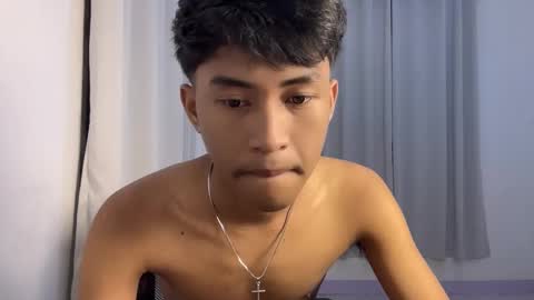 Snapshot of ur_fuckerbttm chatting on 15, 11, 2025 ur_fuckerbttm online show from 15, 11, 2025