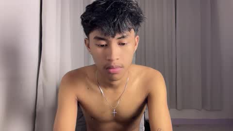 Snapshot of ur_fuckerbttm chatting on 24, 11, 2025 ur_fuckerbttm online show from 24, 11, 2025