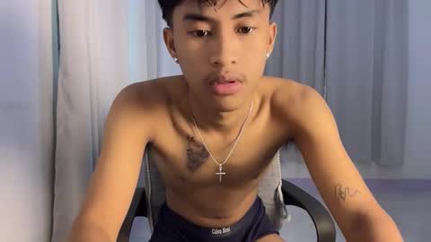 Snapshot of ur_fuckerbttm chatting on 4, 12, 2025 ur_fuckerbttm online show from 4, 12, 2025