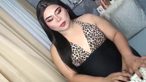 KENDRA CUTIEE online show from 12, 1, 2026