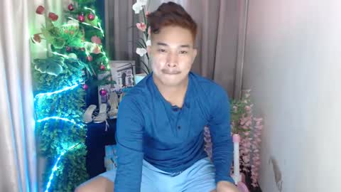 ur_hugechinito online show from 23, 12, 2024
