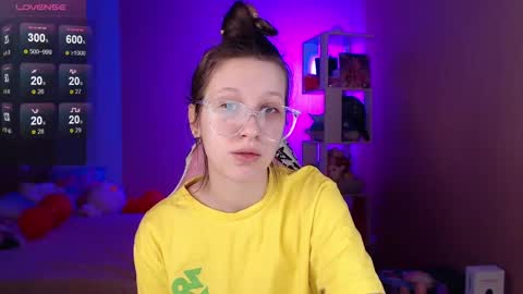 Snapshot of ur_kitty__ chatting on 4, 3, 2025 Lera online show from 4, 3, 2025