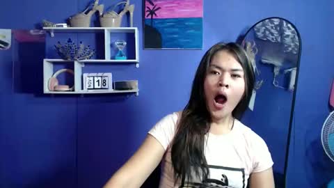 Snapshot of ur_perfectgirlmsa chatting on 17, 11, 2025 Ms. A lets go pass or pvt show online show from 17, 11, 2025