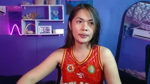 Snapshot of ur_perfectgirlmsa chatting on 20, 11, 2025 Ms. A lets go pass or pvt show online show from 20, 11, 2025