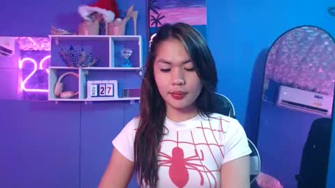 Snapshot of ur_perfectgirlmsa chatting on 26, 11, 2025 Ms. A lets go pass or pvt show online show from 26, 11, 2025