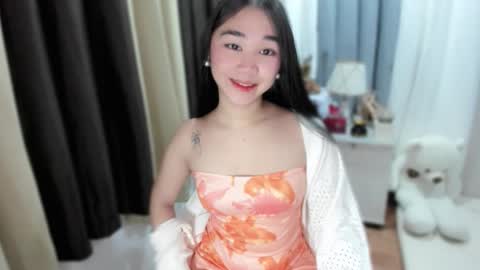 ur_sweetiechess18 online show from 4, 12, 2025