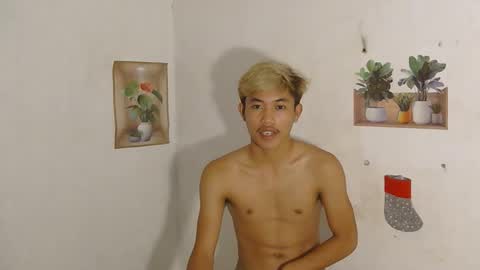 urasian_jomarie online show from 7, 4, 2026