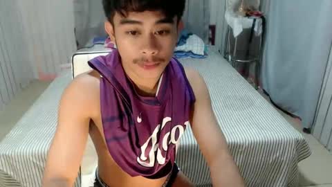 Snapshot of urasian_nathaniel chatting on 24, 11, 2025 HI WE ARE NATHANIEL AND SEV online show from 24, 11, 2025