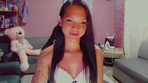 Snapshot of urasian_newra chatting on 8, 2, 2025 NEWRA ALLISON online show from 8, 2, 2025