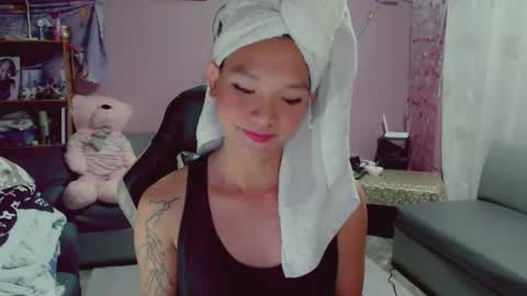 Snapshot of urasian_newra chatting on 12, 2, 2025 NEWRA ALLISON online show from 12, 2, 2025