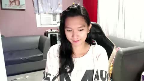 Snapshot of urasian_newra chatting on 29, 9, 2025 NEWRA ALLISON online show from 29, 9, 2025