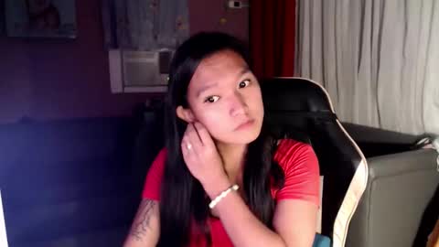 Snapshot of urasian_newra chatting on 1, 10, 2025 NEWRA ALLISON online show from 1, 10, 2025