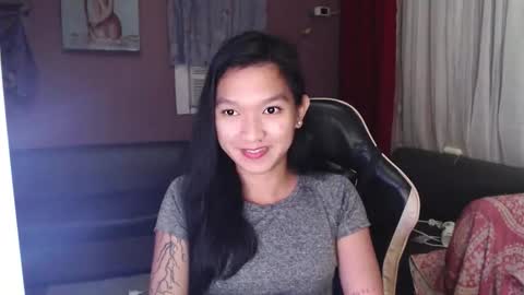 Snapshot of urasian_newra chatting on 17, 10, 2025 NEWRA ALLISON online show from 17, 10, 2025