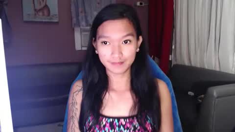 Snapshot of urasian_newra chatting on 29, 10, 2025 NEWRA ALLISON online show from 29, 10, 2025