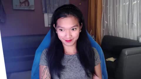 Snapshot of urasian_newra chatting on 31, 10, 2025 NEWRA ALLISON online show from 31, 10, 2025