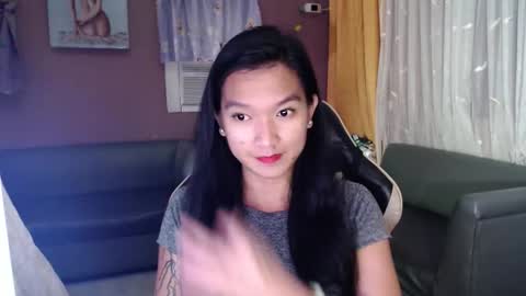 Snapshot of urasian_newra chatting on 4, 11, 2025 NEWRA ALLISON online show from 4, 11, 2025