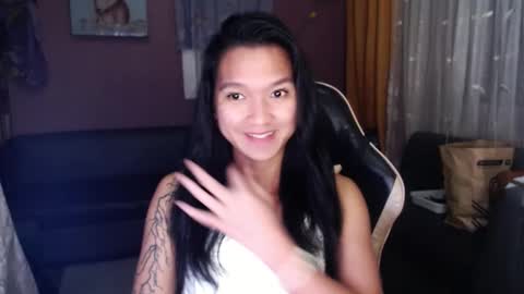 Snapshot of urasian_newra chatting on 22, 11, 2025 NEWRA ALLISON online show from 22, 11, 2025