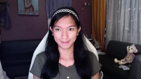 Snapshot of urasian_newra chatting on 27, 11, 2025 NEWRA ALLISON online show from 27, 11, 2025