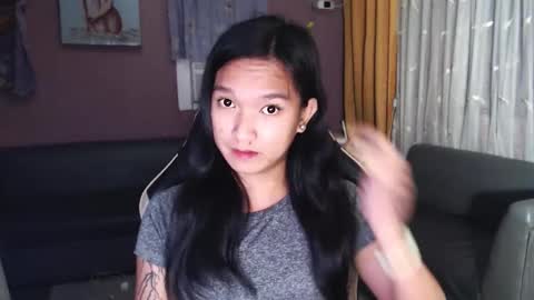 Snapshot of urasian_newra chatting on 3, 12, 2025 NEWRA ALLISON online show from 3, 12, 2025