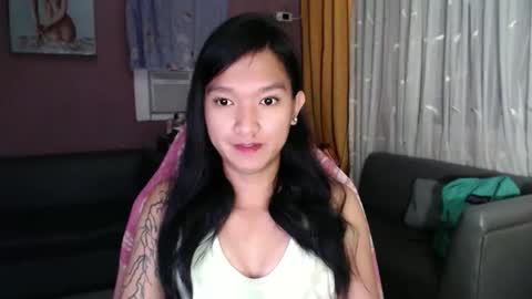 NEWRA  ALLISON online show from 14, 12, 2025