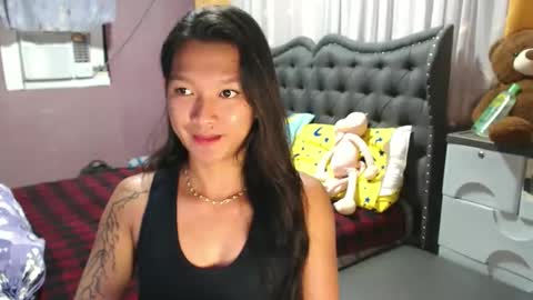 NEWRA  ALLISON online show from 23, 4, 2026